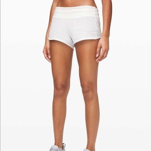 Lululemon 2.5” Speed Up Shorts